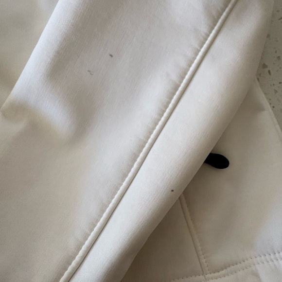 Kirkland Signature White Fleece Jacket - Picture 3 of 5